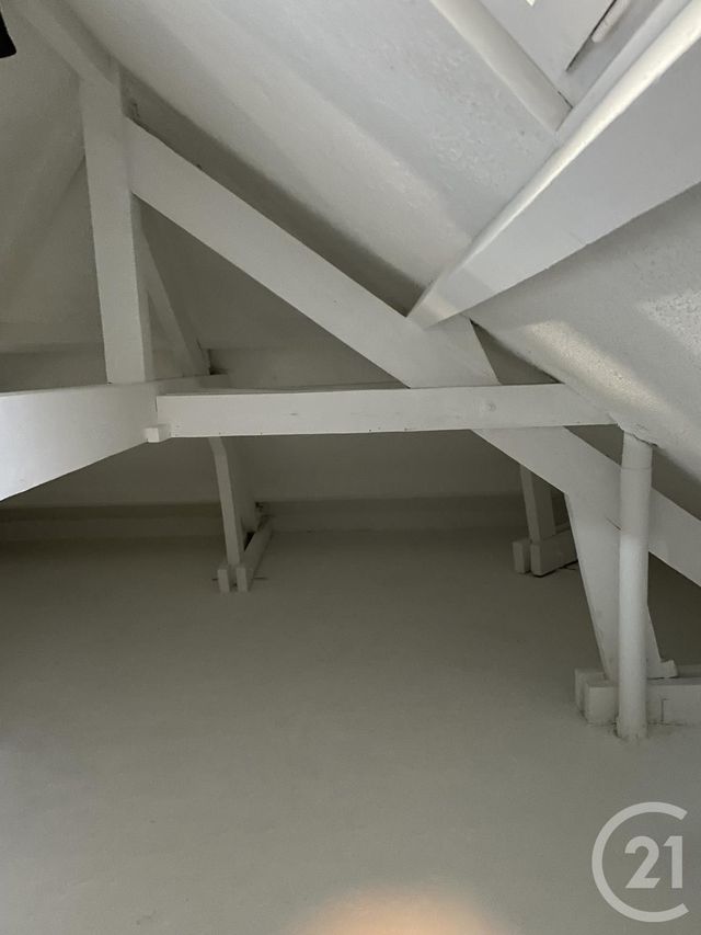 Appartement à vendre - 2 pièces - 40.35 m2 - FONTAINEBLEAU - 77 - ILE-DE-FRANCE - Century 21 Agence Babut