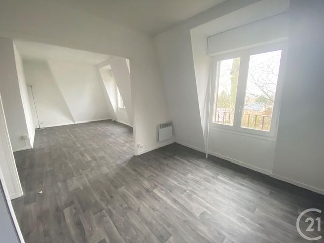 Appartement à vendre - 2 pièces - 40.35 m2 - FONTAINEBLEAU - 77 - ILE-DE-FRANCE - Century 21 Agence Babut