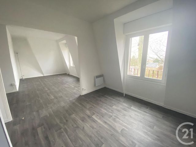 Appartement à vendre - 2 pièces - 40.35 m2 - FONTAINEBLEAU - 77 - ILE-DE-FRANCE - Century 21 Agence Babut