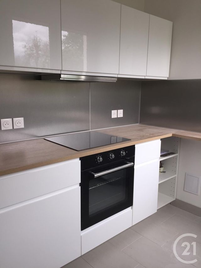 Appartement à louer - 5 pièces - 96.62 m2 - FONTAINEBLEAU - 77 - ILE-DE-FRANCE - Century 21 Agence Babut