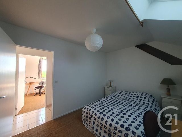 maison à louer - 7 pièces - 195.94 m2 - MONTCOURT FROMONVILLE - 77 - ILE-DE-FRANCE - Century 21 Agence Babut