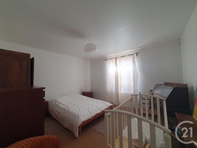 maison à louer - 7 pièces - 195.94 m2 - MONTCOURT FROMONVILLE - 77 - ILE-DE-FRANCE - Century 21 Agence Babut