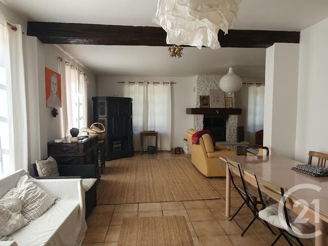 maison à louer - 7 pièces - 195.94 m2 - MONTCOURT FROMONVILLE - 77 - ILE-DE-FRANCE - Century 21 Agence Babut