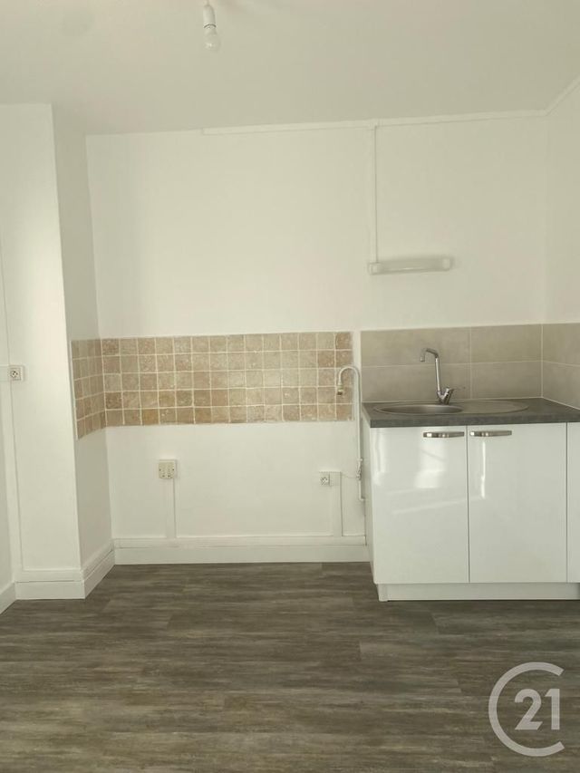 Appartement à vendre - 2 pièces - 41.74 m2 - FONTAINEBLEAU - 77 - ILE-DE-FRANCE - Century 21 Agence Babut