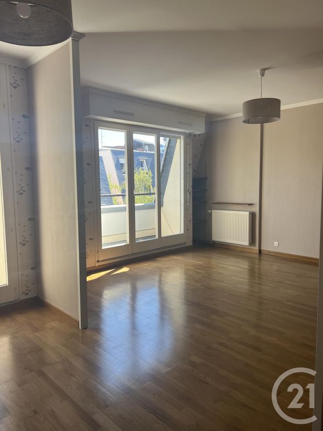 Appartement à louer - 4 pièces - 78.64 m2 - AVON - 77 - ILE-DE-FRANCE - Century 21 Agence Babut