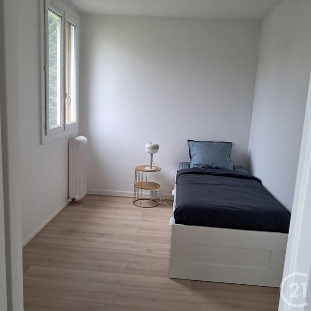 Appartement T3 à louer - 3 pièces - 51.21 m2 - AVON - 77 - ILE-DE-FRANCE - Century 21 Agence Babut