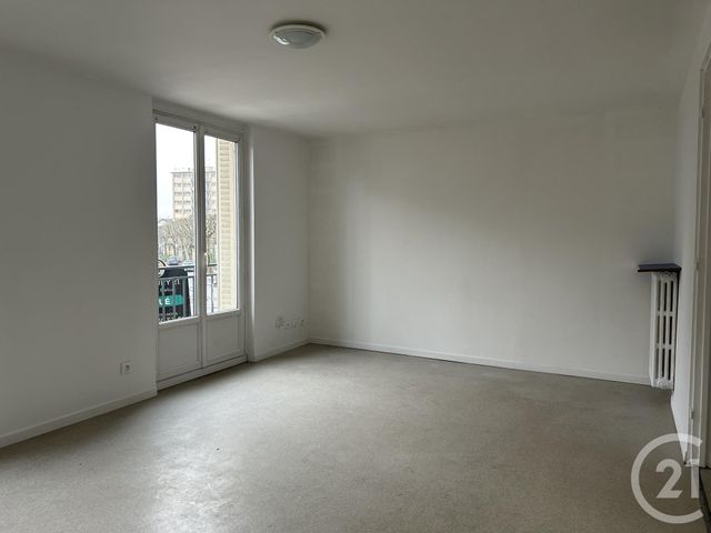 Appartement à louer - 4 pièces - 78.56 m2 - AVON - 77 - ILE-DE-FRANCE - Century 21 Agence Babut