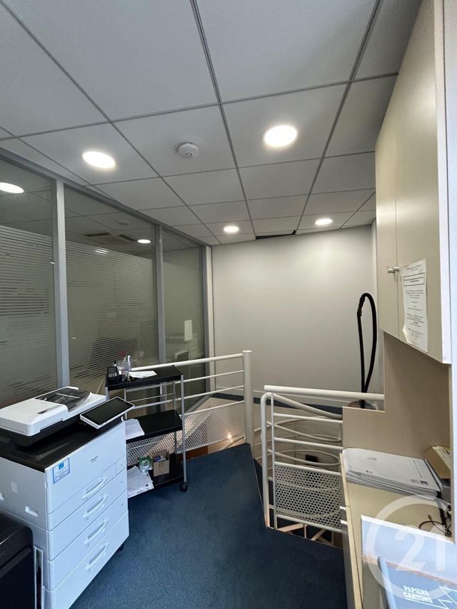 commerce à louer - 177.22 m2 - FONTAINEBLEAU - 77 - ILE-DE-FRANCE - Century 21 Agence Babut