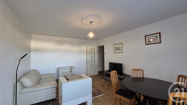 Appartement T3 à louer - 3 pièces - 60.86 m2 - AVON - 77 - ILE-DE-FRANCE - Century 21 Agence Babut