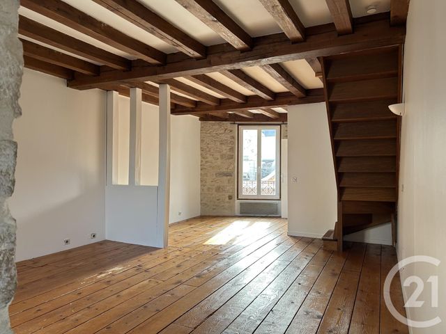 Appartement à louer - 3 pièces - 57.59 m2 - FONTAINEBLEAU - 77 - ILE-DE-FRANCE - Century 21 Agence Babut