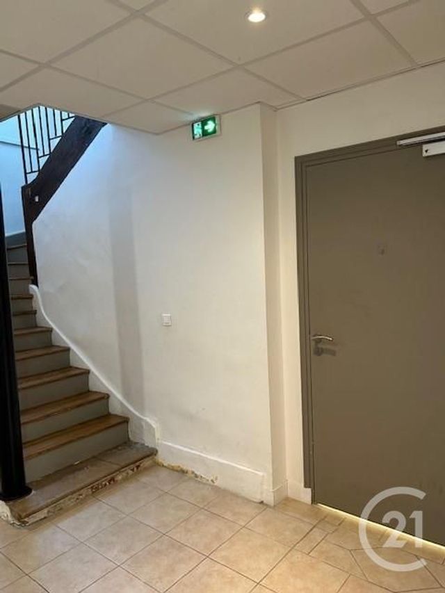 commerce à louer - 25.0 m2 - FONTAINEBLEAU - 77 - ILE-DE-FRANCE - Century 21 Agence Babut