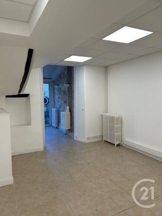 commerce à louer - 25.0 m2 - FONTAINEBLEAU - 77 - ILE-DE-FRANCE - Century 21 Agence Babut