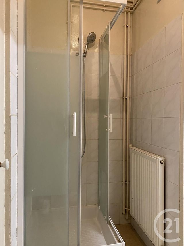 Afficher la photo en grand Appartement à louer - 2 pièces - 56.05 m2 - FONTAINEBLEAU - 77 - ILE-DE-FRANCE - Century 21 Agence Babut