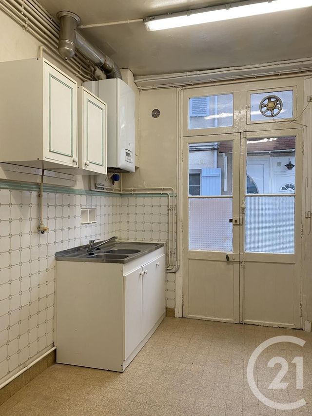 Afficher la photo en grand Appartement à louer - 2 pièces - 56.05 m2 - FONTAINEBLEAU - 77 - ILE-DE-FRANCE - Century 21 Agence Babut