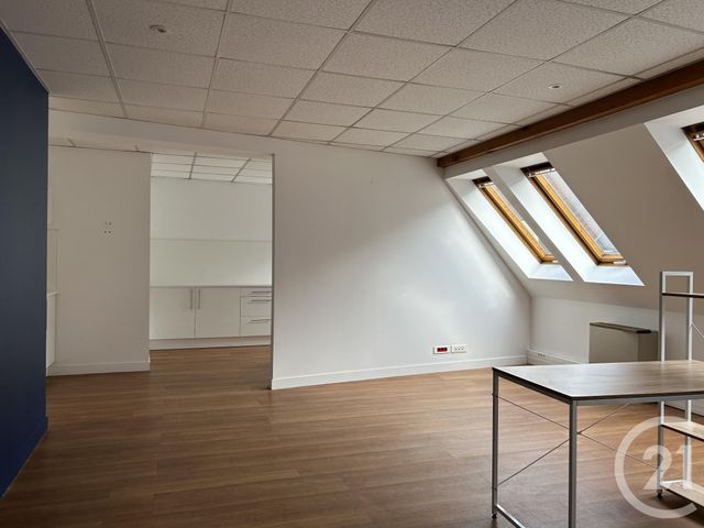 entreprise à louer - 63.1 m2 - FONTAINEBLEAU - 77 - ILE-DE-FRANCE - Century 21 Agence Babut