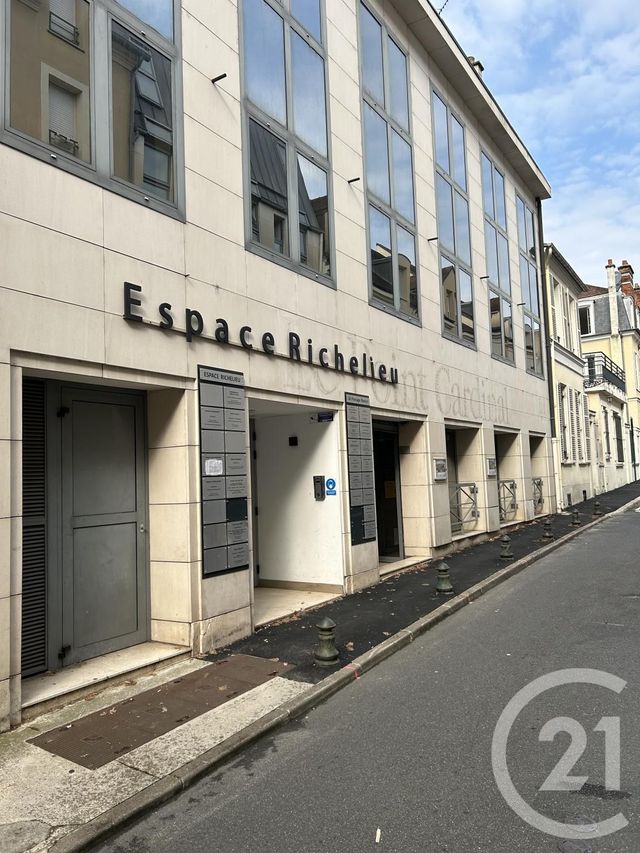 entreprise à louer - 14.0 m2 - FONTAINEBLEAU - 77 - ILE-DE-FRANCE - Century 21 Agence Babut
