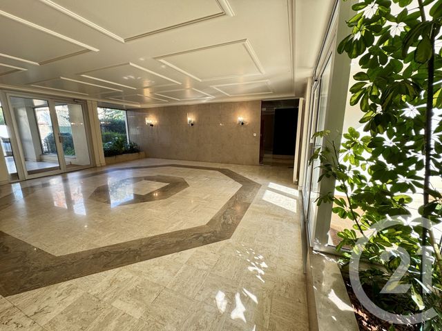 Appartement Studio à vendre - 1 pièce - 20.55 m2 - FONTAINEBLEAU - 77 - ILE-DE-FRANCE - Century 21 Agence Babut