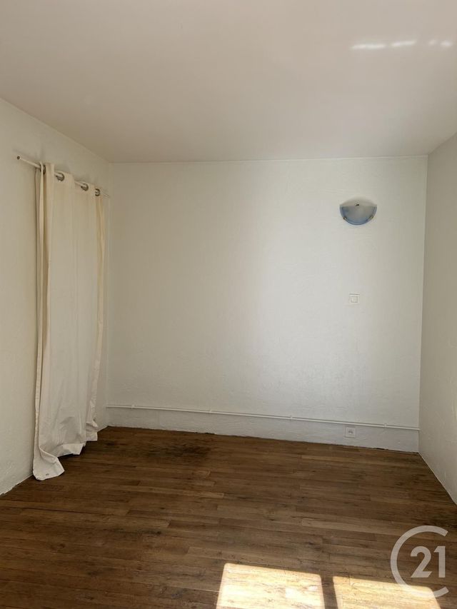 Afficher la photo en grand Appartement à louer - 5 pièces - 105.69 m2 - FONTAINEBLEAU - 77 - ILE-DE-FRANCE - Century 21 Agence Babut