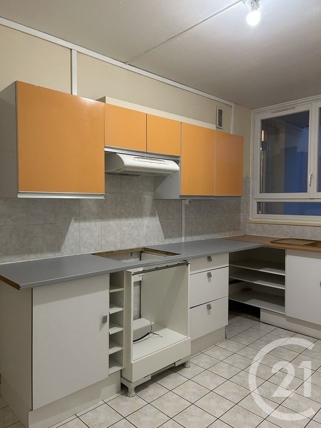 Appartement à louer - 3 pièces - 60.19 m2 - AVON - 77 - ILE-DE-FRANCE - Century 21 Agence Babut