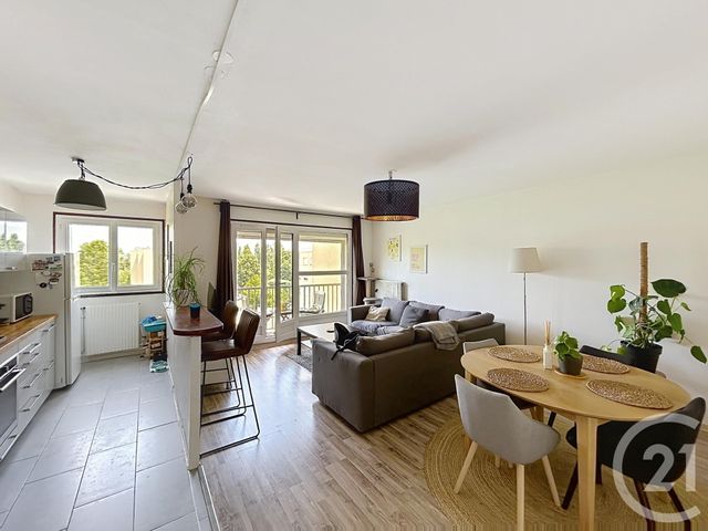 Appartement 2 pièces à vendre - 2 pièces - 51.2 m2 - AVON - 77 - ILE-DE-FRANCE - Century 21 Agence Babut