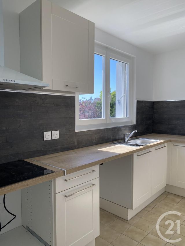 Afficher la photo en grand Appartement à louer - 5 pièces - 85.39 m2 - AVON - 77 - ILE-DE-FRANCE - Century 21 Agence Babut