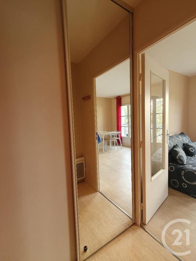 Appartement T1 à louer - 1 pièce - 23.04 m2 - AVON - 77 - ILE-DE-FRANCE - Century 21 Agence Babut