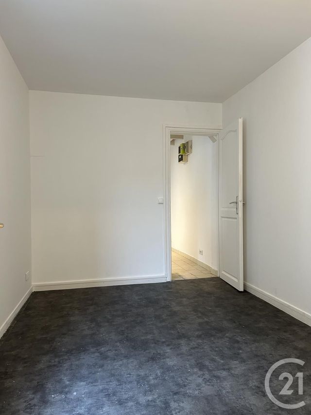 Appartement à louer - 3 pièces - 38.75 m2 - AVON - 77 - ILE-DE-FRANCE - Century 21 Agence Babut