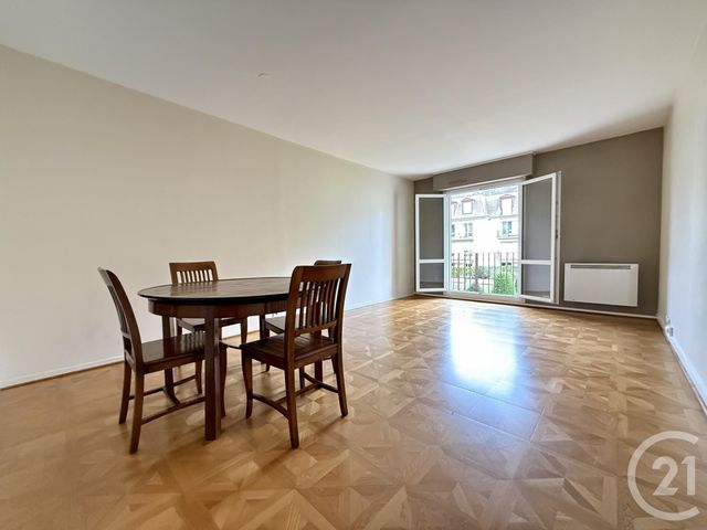 Appartement F4 à vendre - 4 pièces - 80.79 m2 - FONTAINEBLEAU - 77 - ILE-DE-FRANCE - Century 21 Agence Babut