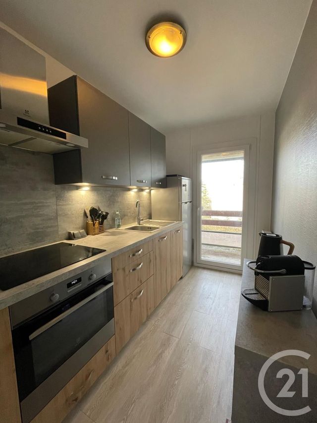 Appartement T3 à louer - 3 pièces - 57.31 m2 - AVON - 77 - ILE-DE-FRANCE - Century 21 Agence Babut