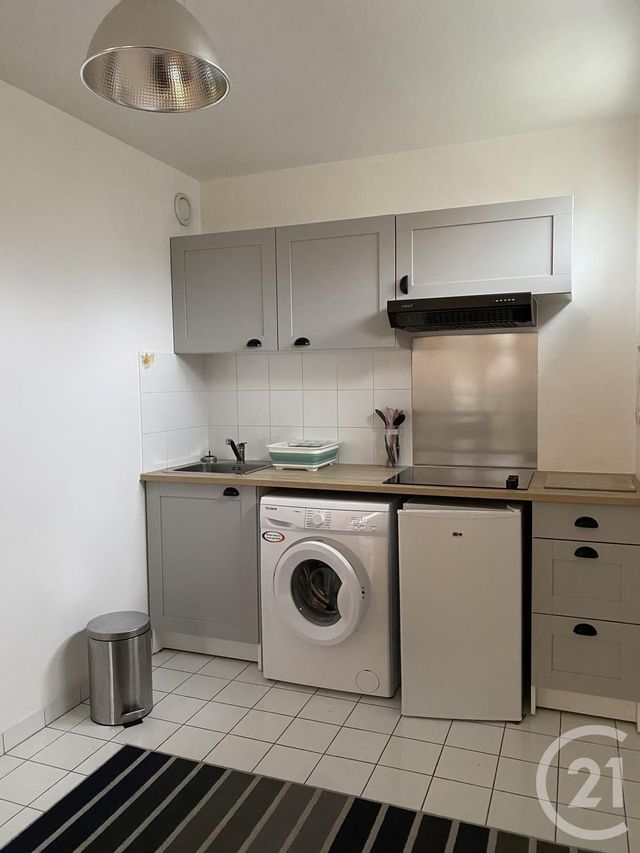 Appartement Studio à louer - 1 pièce - 36.92 m2 - AVON - 77 - ILE-DE-FRANCE - Century 21 Agence Babut