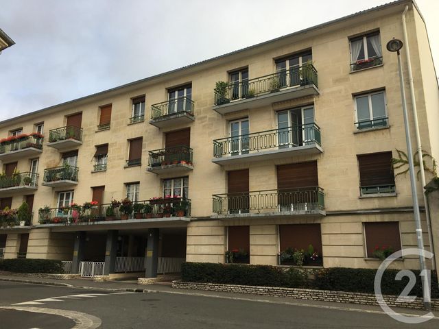 Appartement à louer - 4 pièces - 92.14 m2 - FONTAINEBLEAU - 77 - ILE-DE-FRANCE - Century 21 Agence Babut