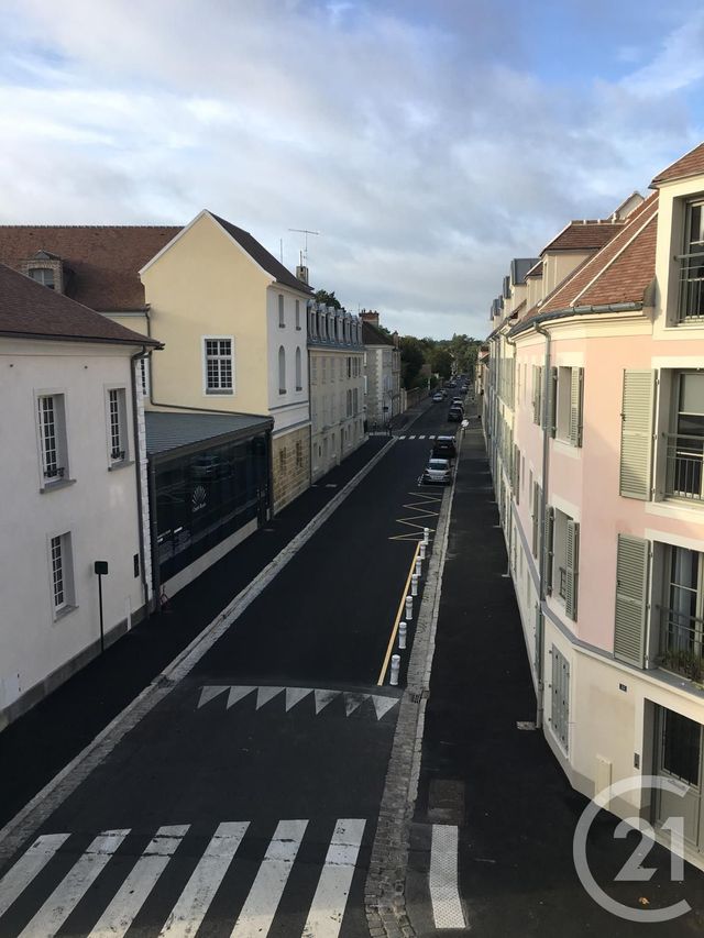 Appartement à louer - 4 pièces - 92.14 m2 - FONTAINEBLEAU - 77 - ILE-DE-FRANCE - Century 21 Agence Babut
