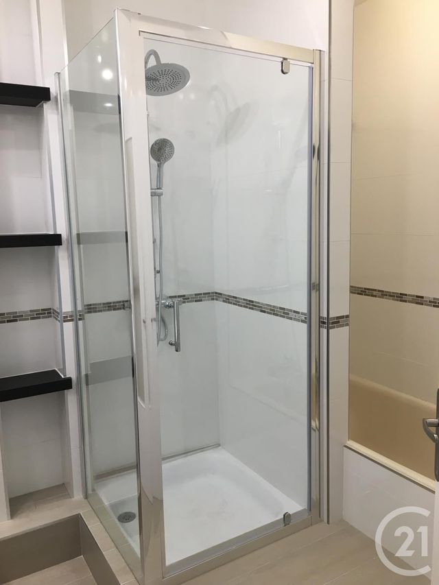 Appartement à louer - 4 pièces - 92.14 m2 - FONTAINEBLEAU - 77 - ILE-DE-FRANCE - Century 21 Agence Babut