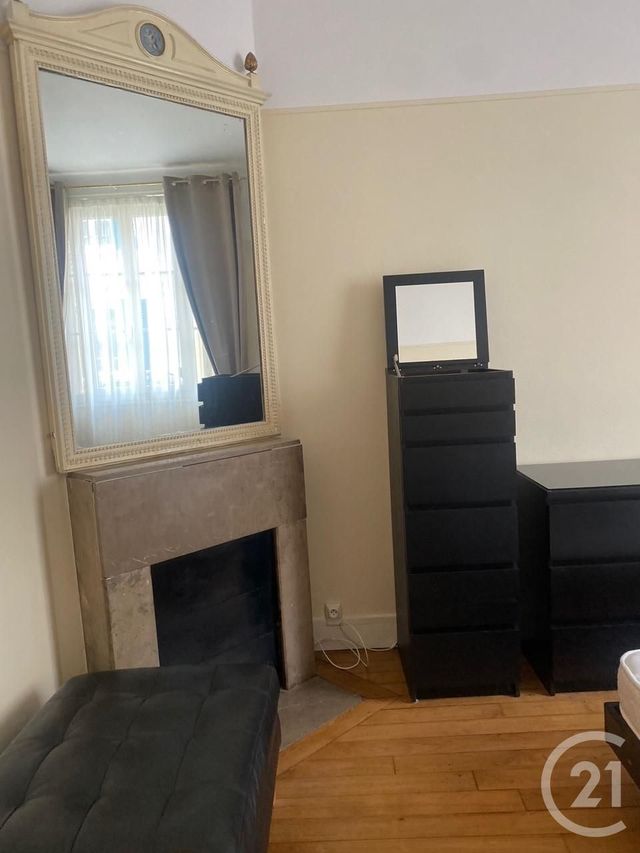 Appartement à louer - 3 pièces - 51.86 m2 - FONTAINEBLEAU - 77 - ILE-DE-FRANCE - Century 21 Agence Babut