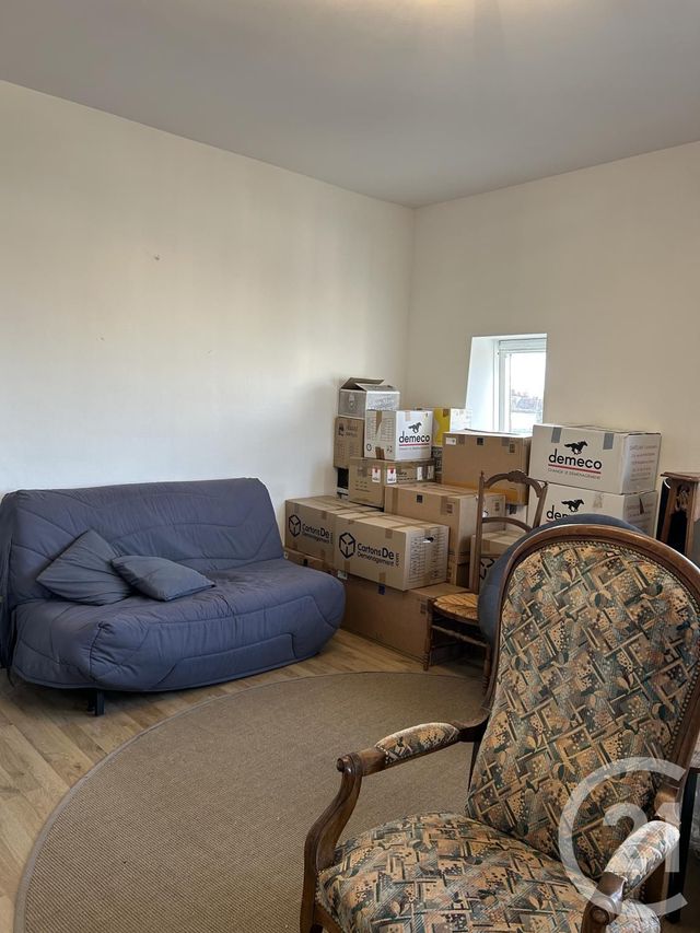 Afficher la photo en grand Appartement F4 à louer - 5 pièces - 97.52 m2 - FONTAINEBLEAU - 77 - ILE-DE-FRANCE - Century 21 Agence Babut