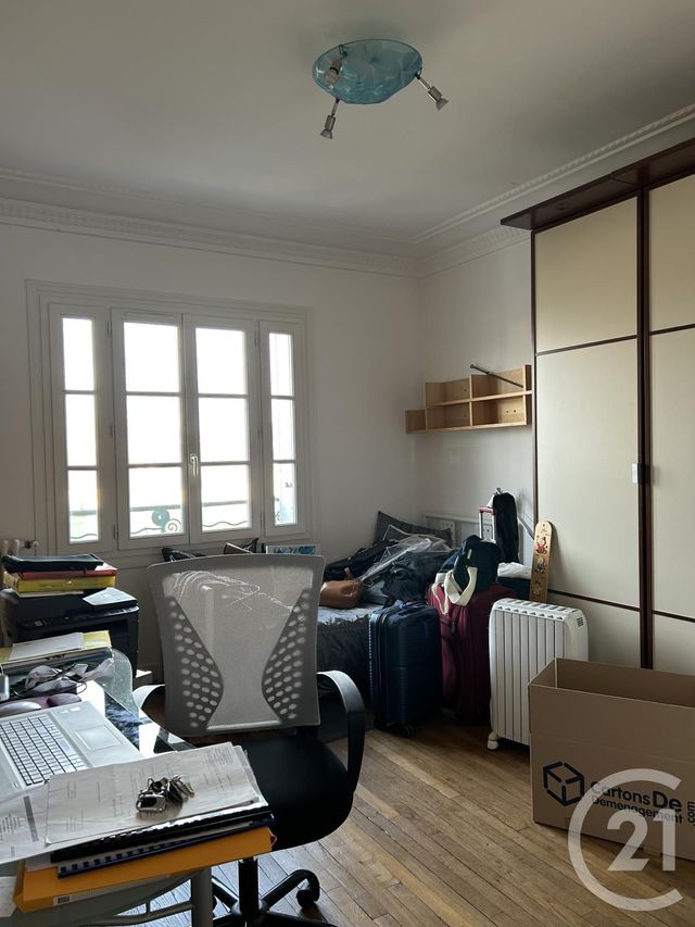 Afficher la photo en grand Appartement F4 à louer - 5 pièces - 97.52 m2 - FONTAINEBLEAU - 77 - ILE-DE-FRANCE - Century 21 Agence Babut