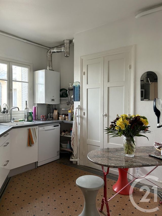 Afficher la photo en grand Appartement F4 à louer - 5 pièces - 97.52 m2 - FONTAINEBLEAU - 77 - ILE-DE-FRANCE - Century 21 Agence Babut