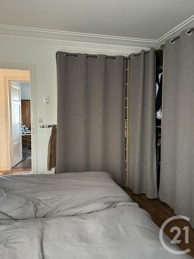 Afficher la photo en grand Appartement F4 à louer - 5 pièces - 97.52 m2 - FONTAINEBLEAU - 77 - ILE-DE-FRANCE - Century 21 Agence Babut