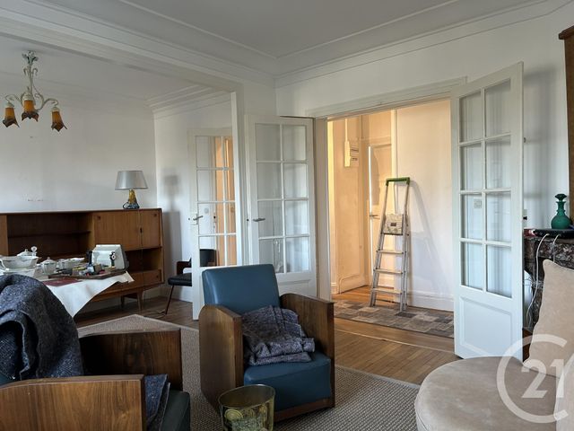 Afficher la photo en grand Appartement F4 à louer - 5 pièces - 97.52 m2 - FONTAINEBLEAU - 77 - ILE-DE-FRANCE - Century 21 Agence Babut