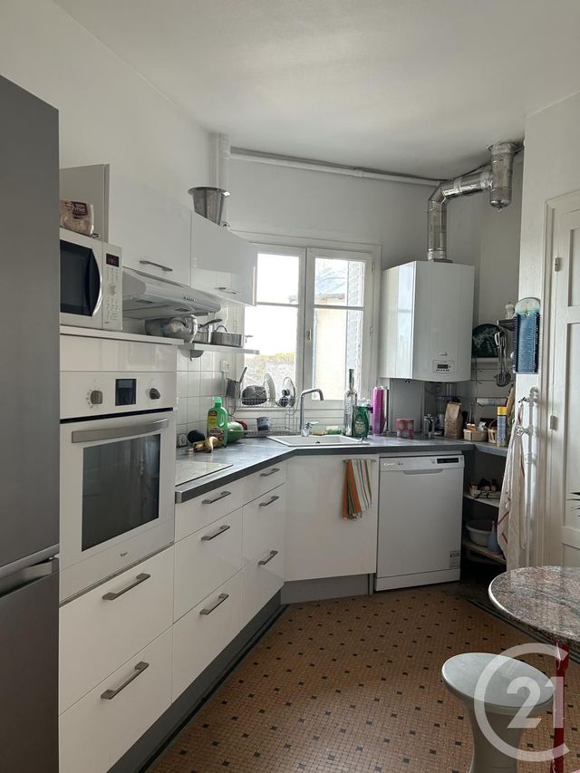 Afficher la photo en grand Appartement F4 à louer - 5 pièces - 97.52 m2 - FONTAINEBLEAU - 77 - ILE-DE-FRANCE - Century 21 Agence Babut