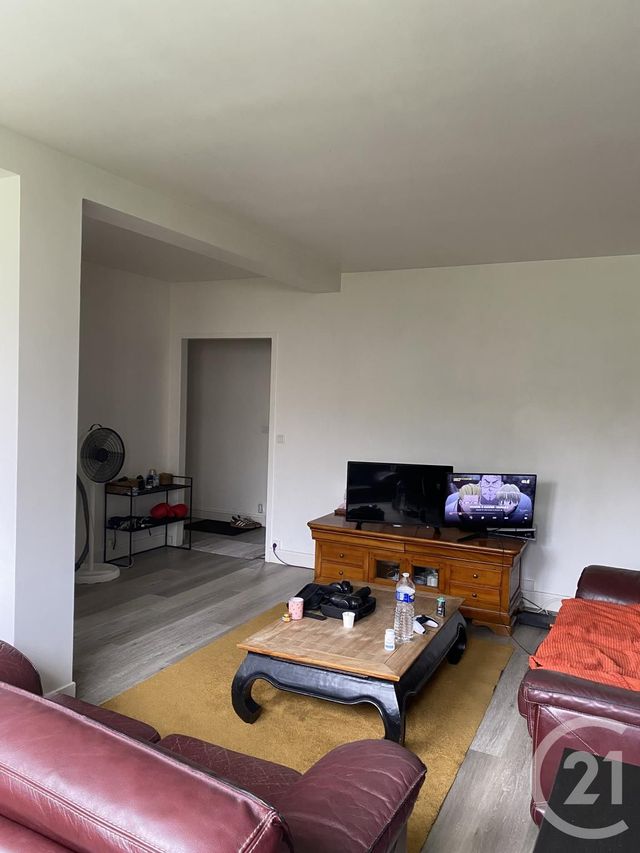 Appartement à louer - 2 pièces - 49.98 m2 - AVON - 77 - ILE-DE-FRANCE - Century 21 Agence Babut