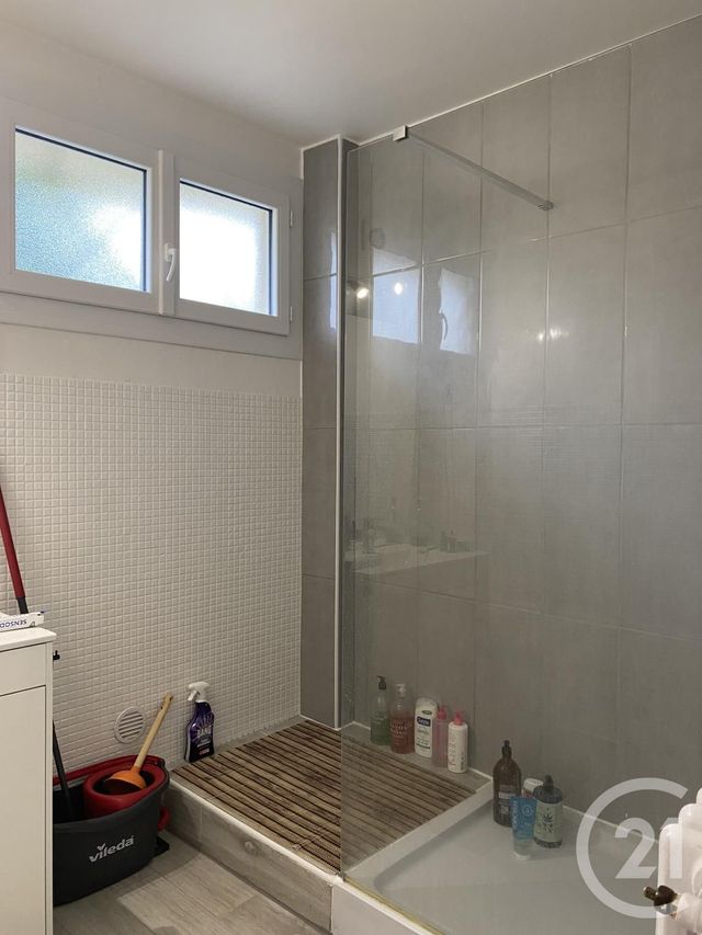 Appartement à louer - 2 pièces - 49.98 m2 - AVON - 77 - ILE-DE-FRANCE - Century 21 Agence Babut