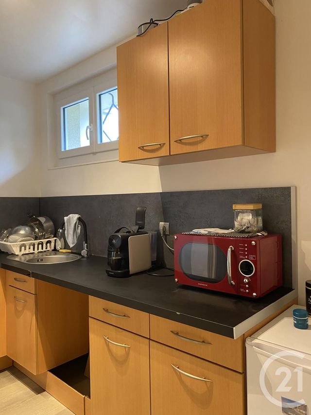 Appartement à louer - 2 pièces - 49.98 m2 - AVON - 77 - ILE-DE-FRANCE - Century 21 Agence Babut