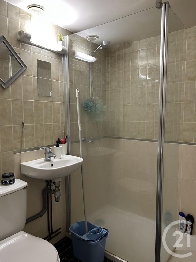 Appartement Studio à louer - 1 pièce - 17.67 m2 - FONTAINEBLEAU - 77 - ILE-DE-FRANCE - Century 21 Agence Babut