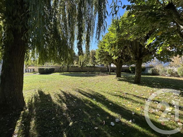 Afficher la photo en grand Appartement à vendre - 5 pièces - 74.79 m2 - FONTAINEBLEAU - 77 - ILE-DE-FRANCE - Century 21 Agence Babut