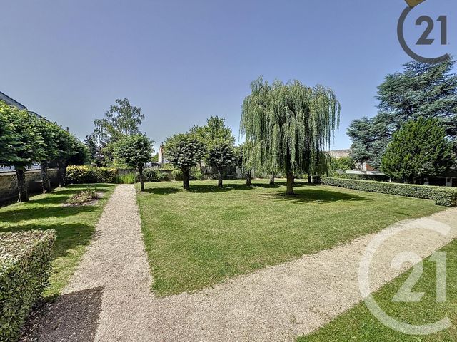 Afficher la photo en grand Appartement à vendre - 5 pièces - 74.79 m2 - FONTAINEBLEAU - 77 - ILE-DE-FRANCE - Century 21 Agence Babut