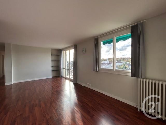 Appartement à vendre - 5 pièces - 74.79 m2 - FONTAINEBLEAU - 77 - ILE-DE-FRANCE - Century 21 Agence Babut