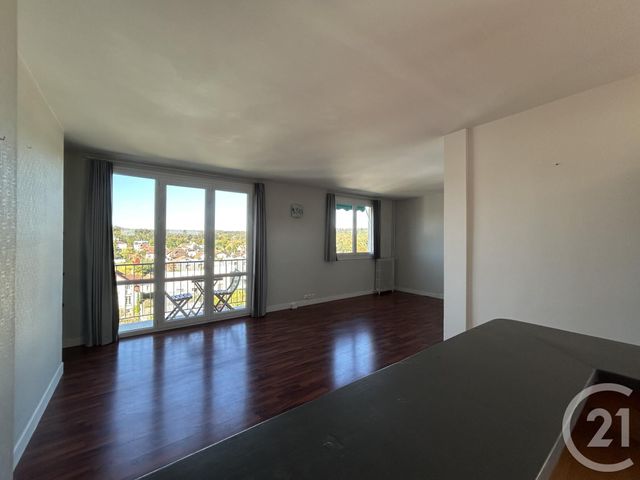 Afficher la photo en grand Appartement à vendre - 5 pièces - 74.79 m2 - FONTAINEBLEAU - 77 - ILE-DE-FRANCE - Century 21 Agence Babut