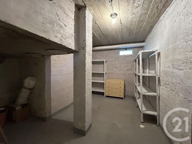 Appartement à vendre - 5 pièces - 74.79 m2 - FONTAINEBLEAU - 77 - ILE-DE-FRANCE - Century 21 Agence Babut