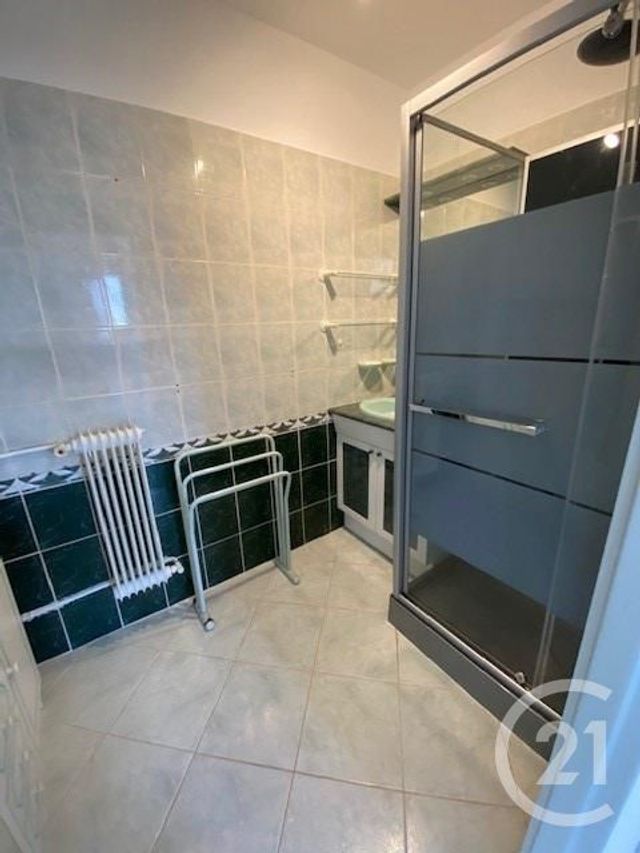 Appartement à louer - 4 pièces - 62.5 m2 - AVON - 77 - ILE-DE-FRANCE - Century 21 Agence Babut